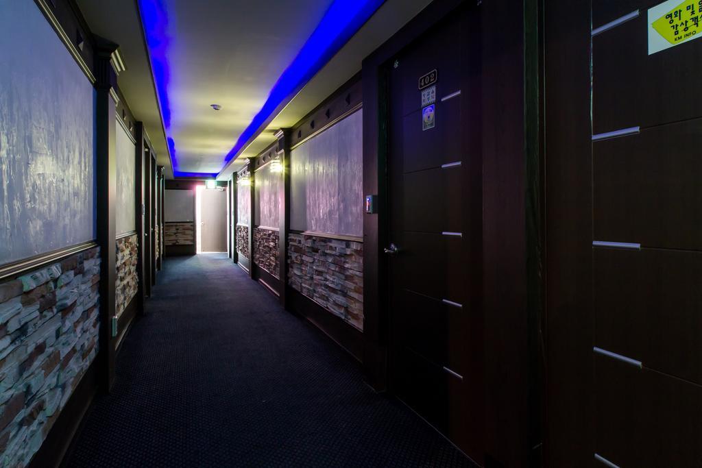 Guangju Hotel Banana Кванджу Экстерьер фото