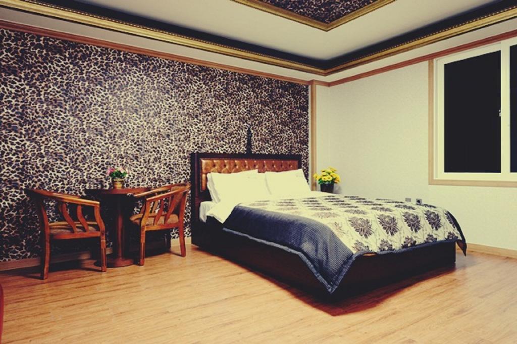 Guangju Hotel Banana Кванджу Экстерьер фото