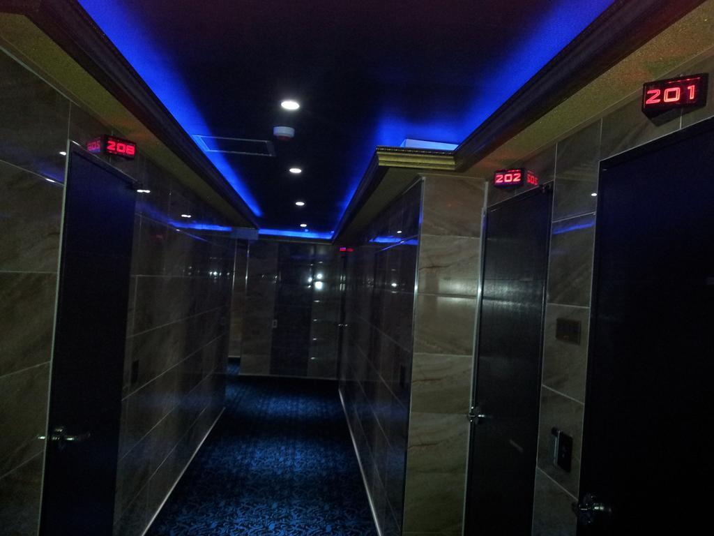 Guangju Hotel Banana Кванджу Экстерьер фото
