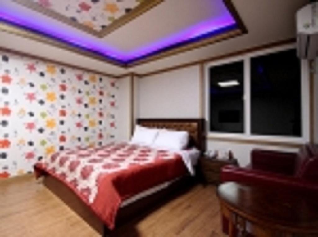 Guangju Hotel Banana Кванджу Экстерьер фото