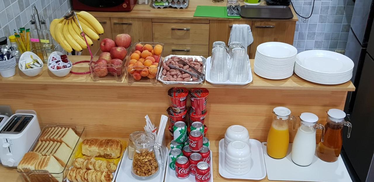 Guangju Hotel Banana Кванджу Экстерьер фото